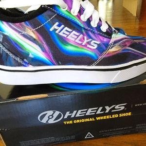Heelys Pro 20 Black Multi Galaxy shoes Youth 3 - Worn once to try on